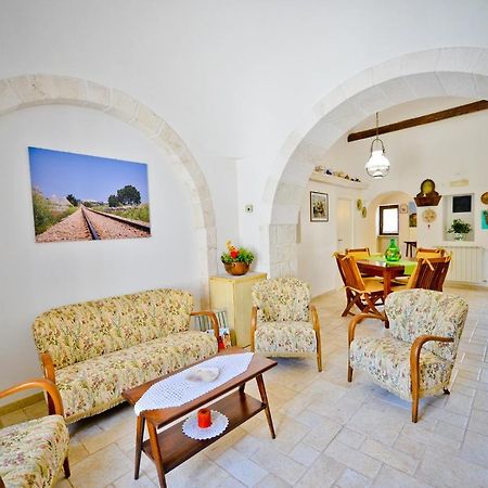I Trulli Di Alejandro Villa Locorotondo Luaran gambar