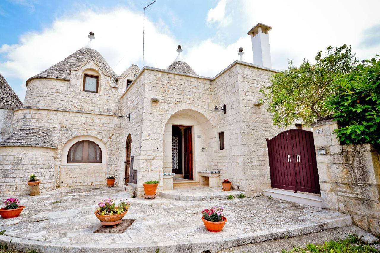I Trulli Di Alejandro Villa Locorotondo Luaran gambar